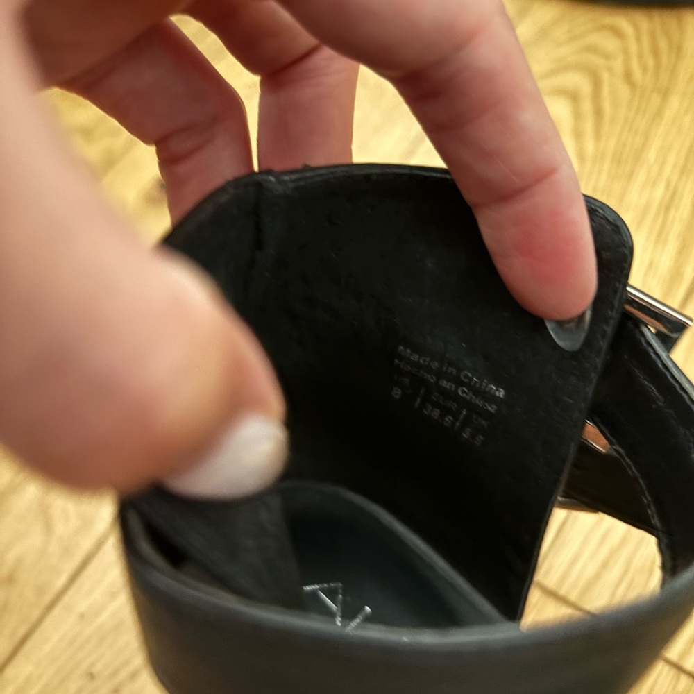 Aldo Real Leather Black Pointed-Toe Heels with Ankle Strap - Picture 7 of 8